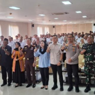 Perkenalan Kepala Kejaksaan Negeri Brebes yang baru, Muhammad Indra Muda Nasution, dihadiri Ketua Komisi II DPRD Brebes Tobidin Sarjum./ Ist.